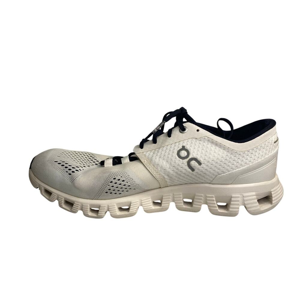 On Women's Cloud X White Running Shoes Size 9 Athletic Gym Gorpcore‎ Tennis
